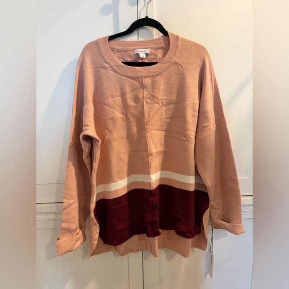 Liz Claiborne Tops - Liz Claiborne Peach and Burgundy Women's Top